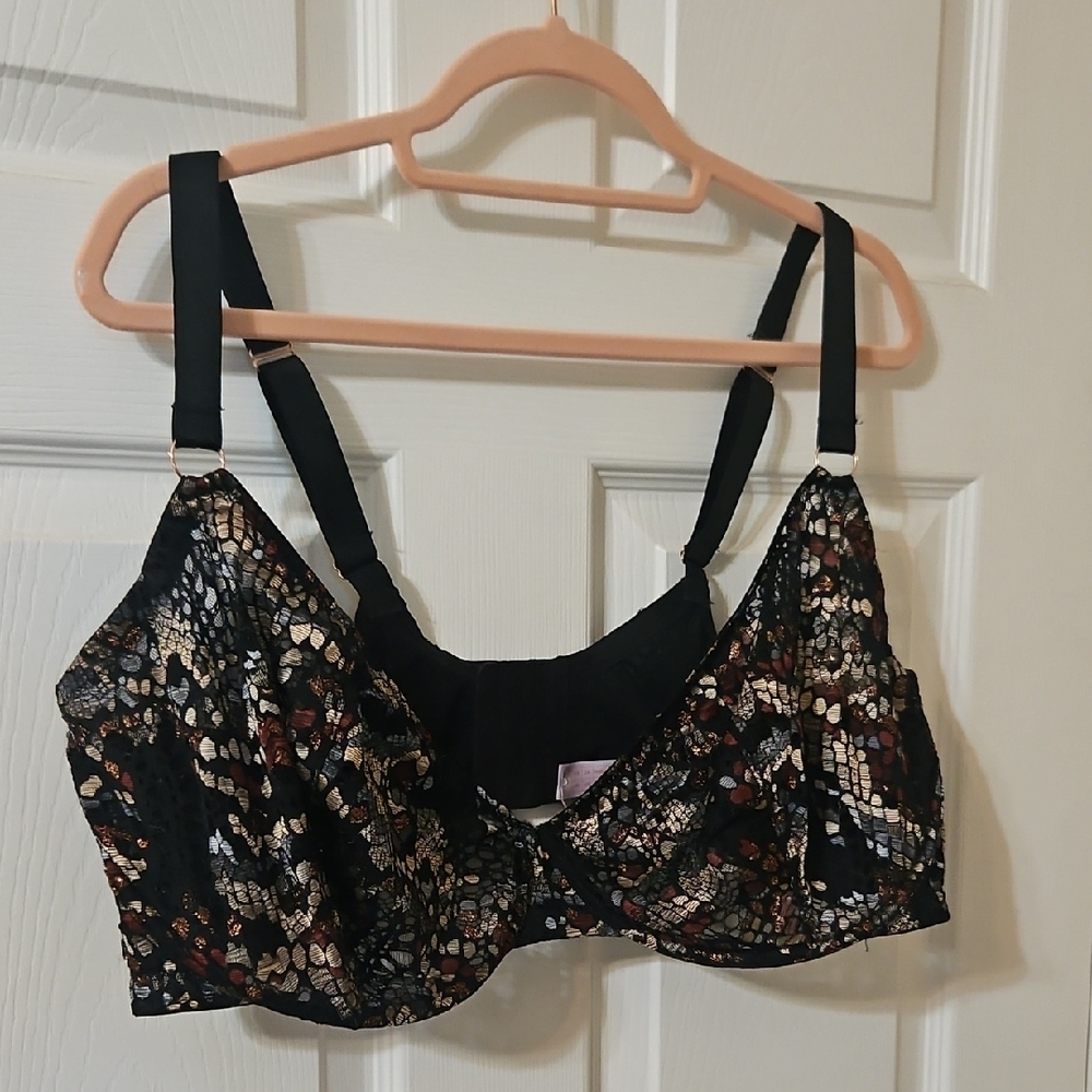 Elegant Black and Brown Lace Bra